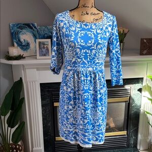 J. McLaughlin Blue and White Floral Long Sleeve Dress with pockets!
